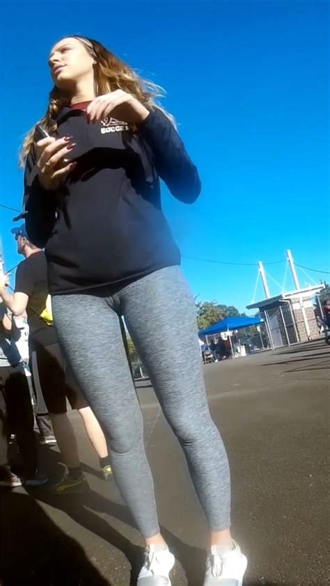 candid creepshot|Upskirts